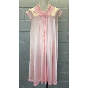 Vintage 1970s Deadstock Pink Nylon Baby Doll Nightgown Ruched Ruffled Vneck Med